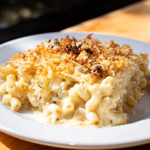 Old-Fashioned Baked Mac Cheese